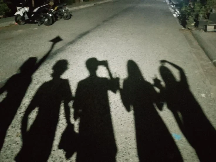 Your Weird friend group playing 'Uno - No Mercy'...