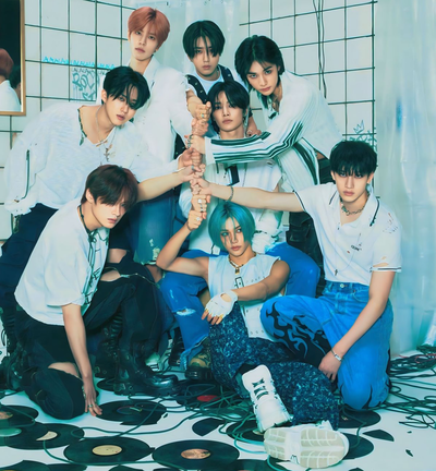 Stray Kids