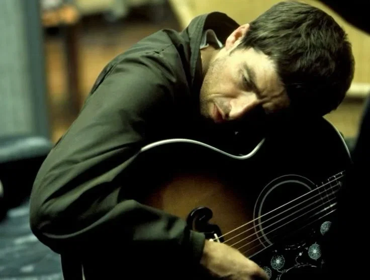  ゙Noel gallagher  ⸝⸝.ᐟ⋆