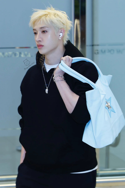 Bangchan - Airport crush !