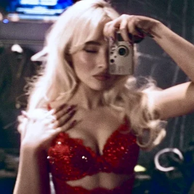 Sabrina Carpenter 