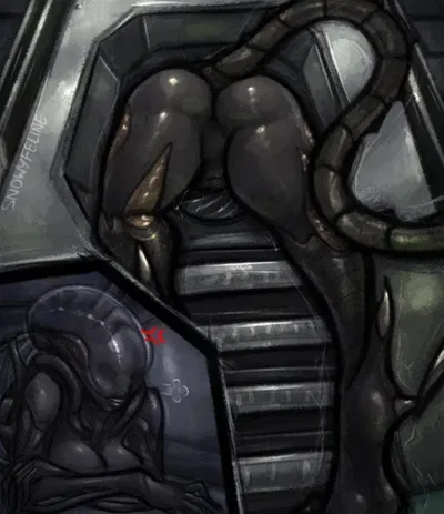 Stuck Female Xenomorph