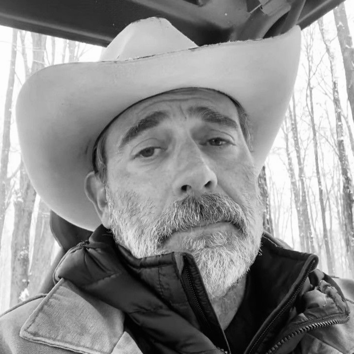 Jeffrey Dean Morgan