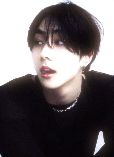 Jungwon ⋆ ̊꩜。