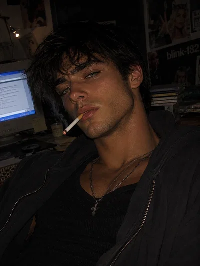 Ethan Graves || 2000's