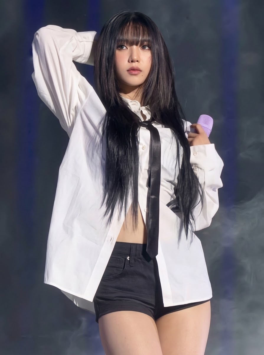 Karina | New Outfit