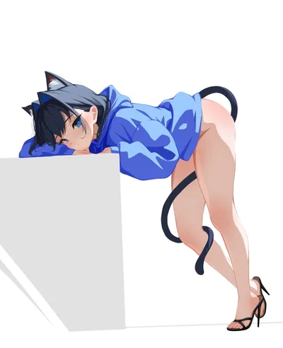 Mimi - delivery cat girl with unhinged style