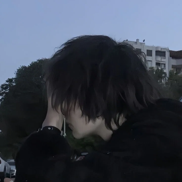 (forced) roommates with incel emo boy