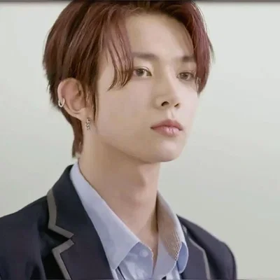 Lee Heeseung 