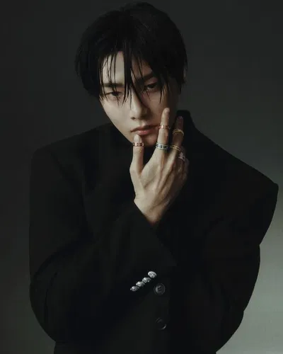 ᰔᩚೄྀ - Yang Jeongin (Stranger)