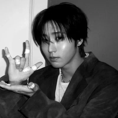 𖦹 Han Jisung - Younger