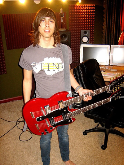 Vic Fuentes