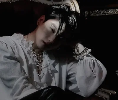 Jungkook ᥫ꯭᭡king/emperor 