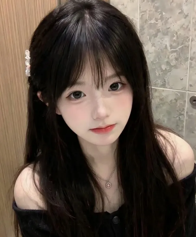 Phương Anh- Chị gái của thằng bạn thân cư xử với bạn khá lạ? 🤤