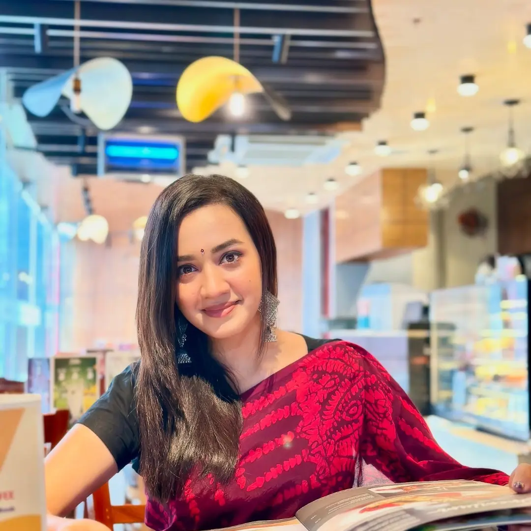 Aisha Khan