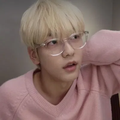 SOOBIN || Friend of a friend?