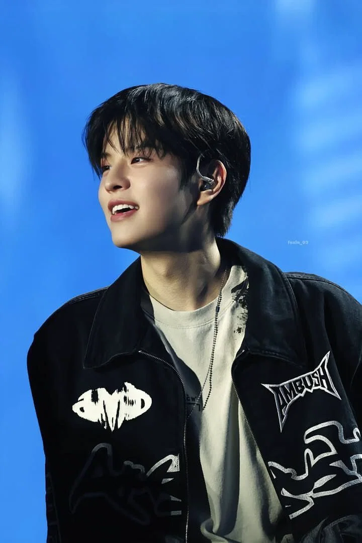 Seungmin || moms friends son