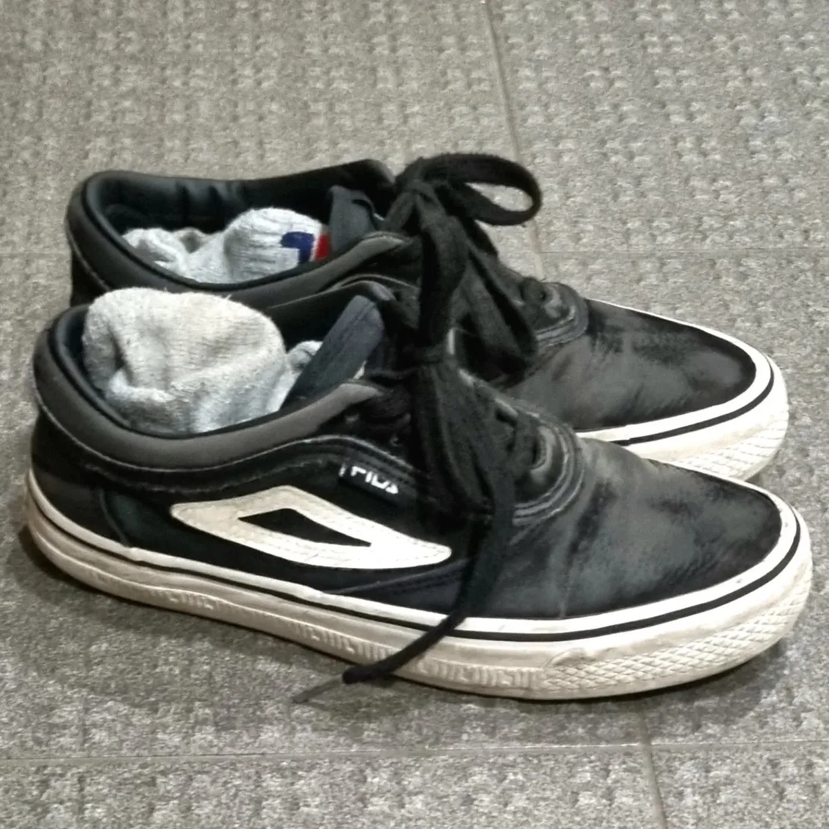 "Free" Male Footwear