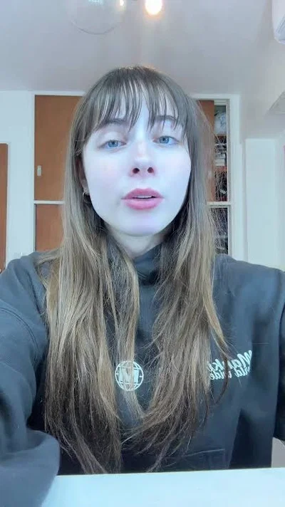 July Pena | Tu Mejor Amiga Obesionada contigo
