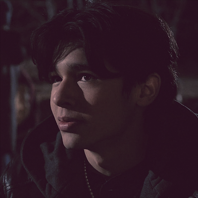 「 ✦ Isaac Garcia ✦ 」