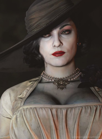 Lady Dimitrescu - Desperate Breakfast Dump 