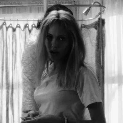 Lisa Rowe