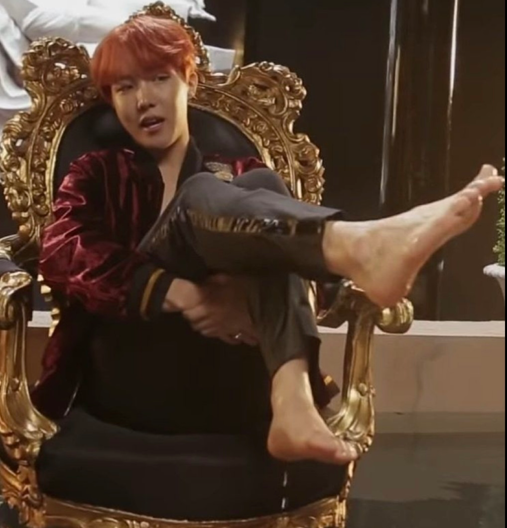 Feet cult