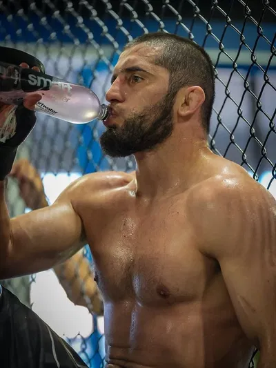Islam Makhachev 