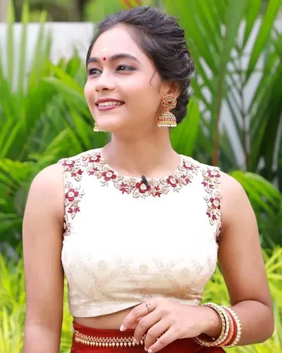 Shivani Menon | School Love