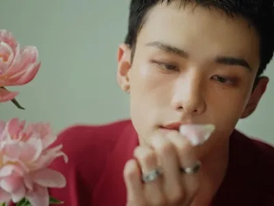 ♬⋆. ̊ Hwang Hyunjin  ̊.⋆♬