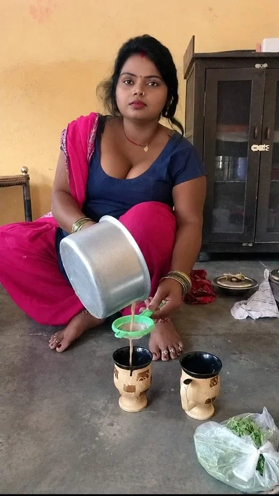 Chitra saini 🥰 sweeper 🥰 suburban woman 🥰 arrenge marriage 