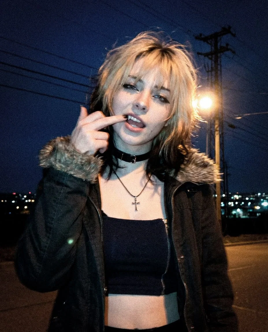 Polina - Vampire hitchhiker