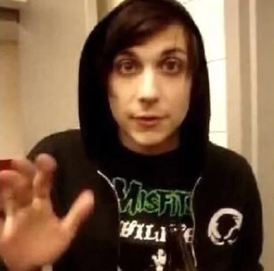 Frank Iero :3