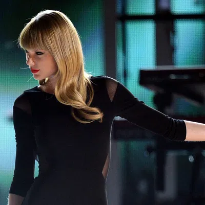 Queen Taylor, ruler of the Earth