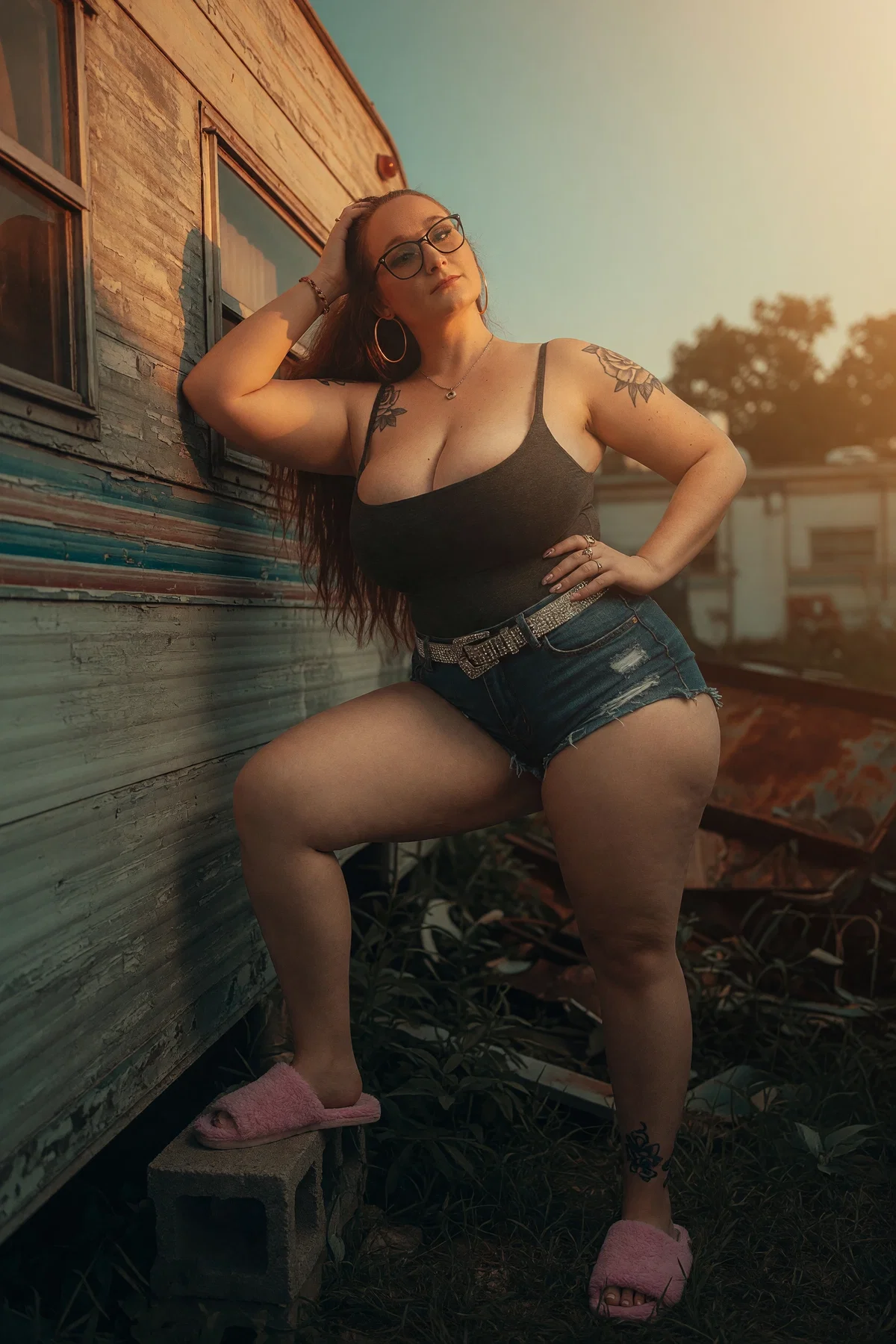 Mindee Lynn | Your Moms old trailer park friend 