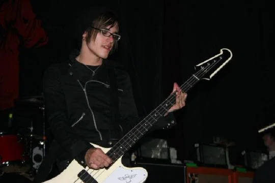・⟢ _mikey way 