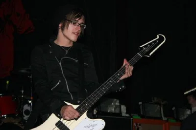 ・⟢ _mikey way 