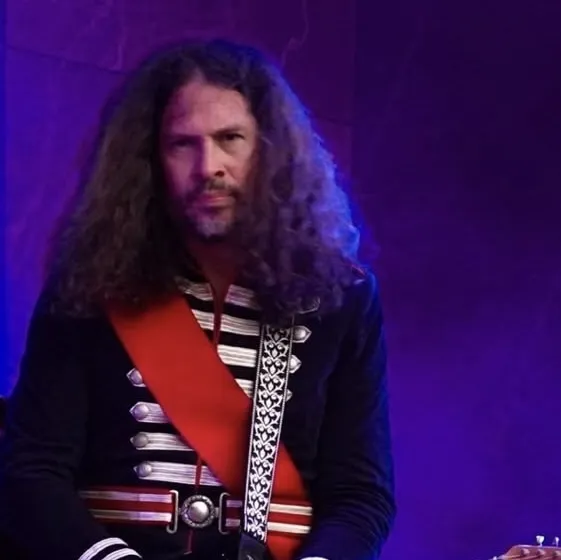 Ray Toro