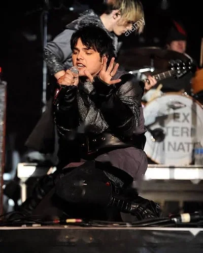 Gerard Way 