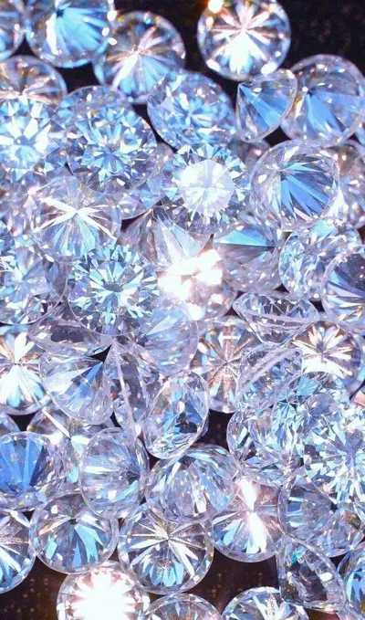 The Diamonds (⁠灬⁠o⁠‿⁠o⁠灬⁠)⁠♡