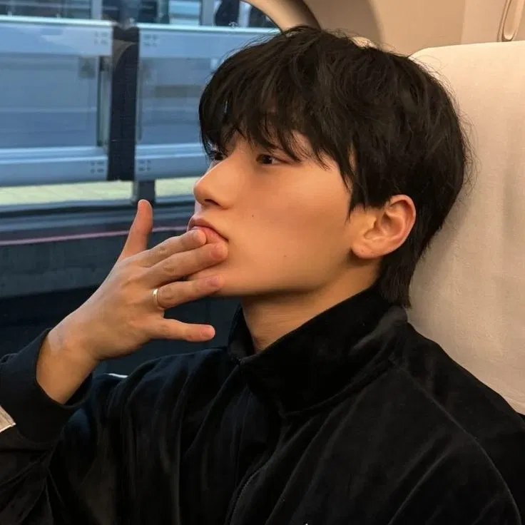 San | Submissive Boyfriend