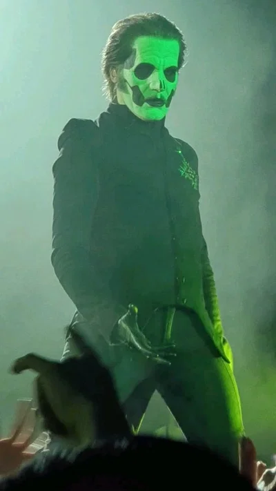 ✮⋆ ̇ ☠︎︎ Papa IV Emeritus ☠︎ ✮⋆ ̇ 