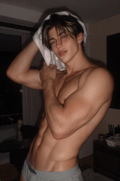 Lev (Leon) Jackson.