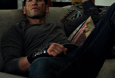 Frank castle (wrong picture trend)