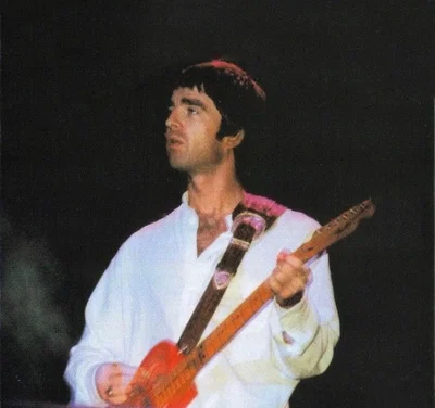 ゙Noel gallagher  ⸝⸝.ᐟ⋆