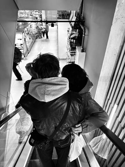 “shopping with your bf.“