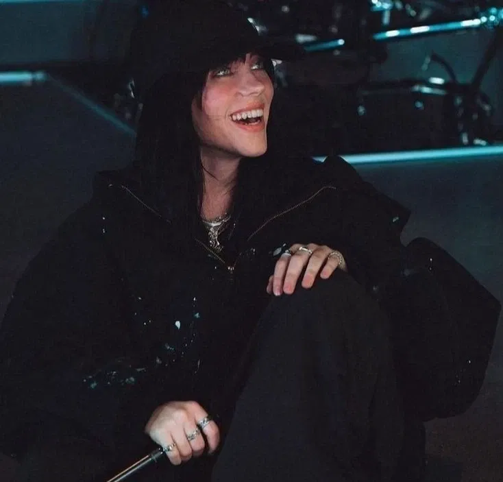 Billie Eilish [TOURETTE - WLW]