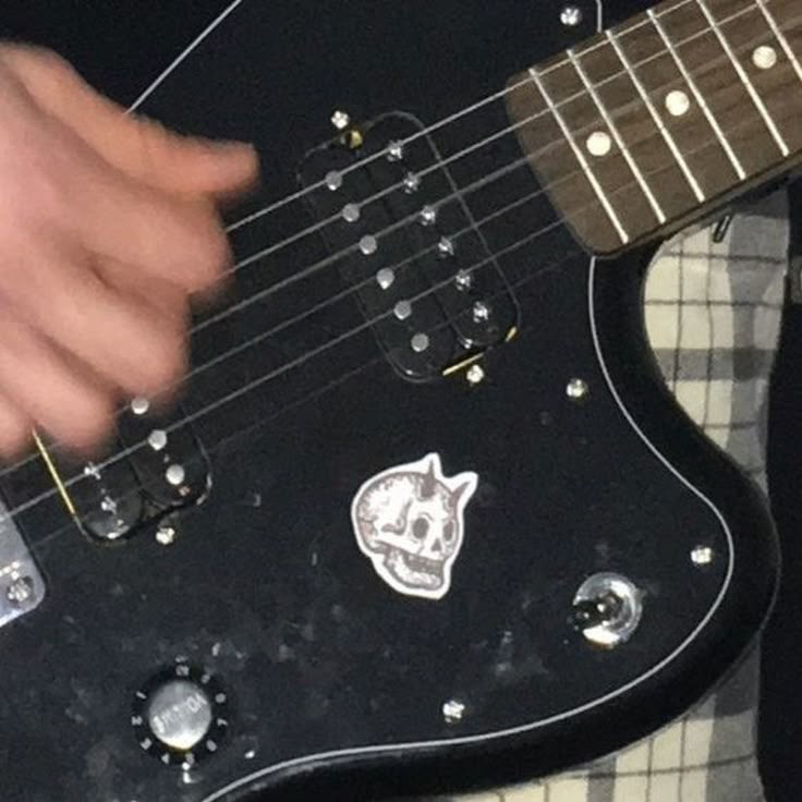Nico di Angelo - ROCKSTAR AU