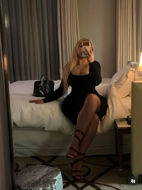 Valentina [Sugar Mommy]