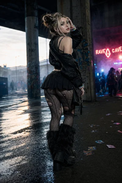 Mazzy “Vex” Voss - Rave  